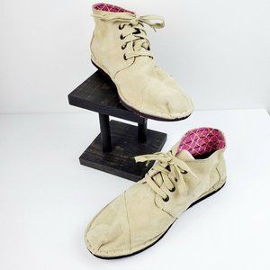 Tom's Women's Tan Suede Flat Lace Up Chukka Boot 220811 Sz 9.5 NICE!